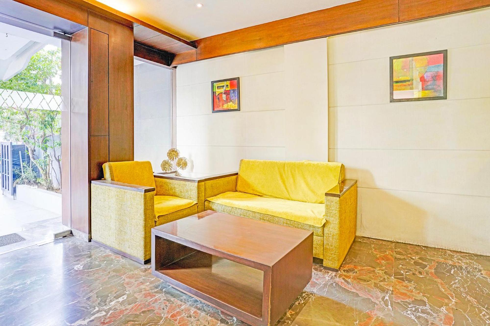Fabhotel Prime Sky Light Vadodara Exterior photo