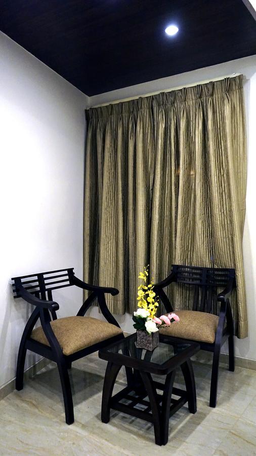 Fabhotel Prime Sky Light Vadodara Exterior photo